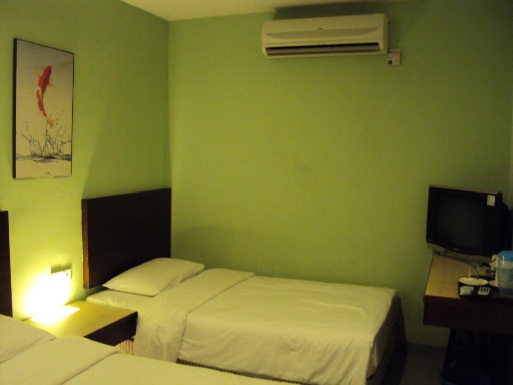 Golden Bay Hotel Malacca Ruang foto